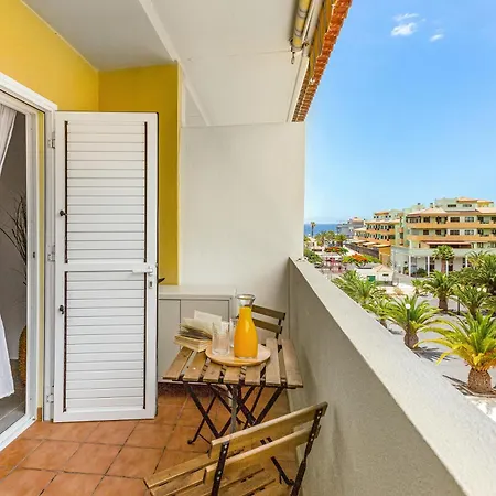 Roof Terrace, Pool Near *